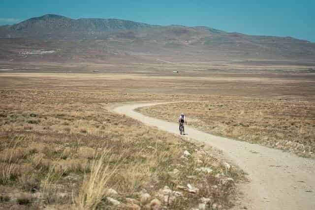 Gravel bike vs road bike