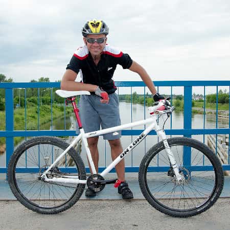 Rigid Mountain Bike: Mountain Bike Without Suspension