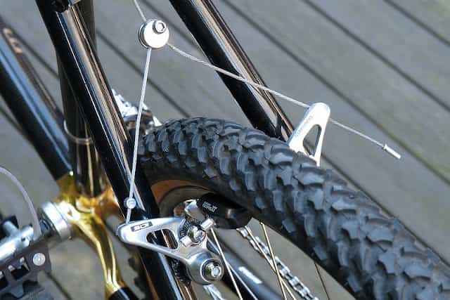 Cantilever brake