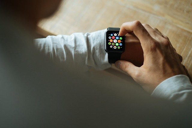 Read more about the article How to Pair Apple Watch to Peloton Bike
