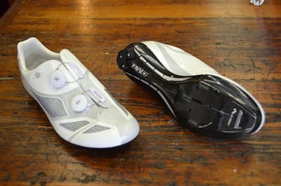 How do cycling shoes work?